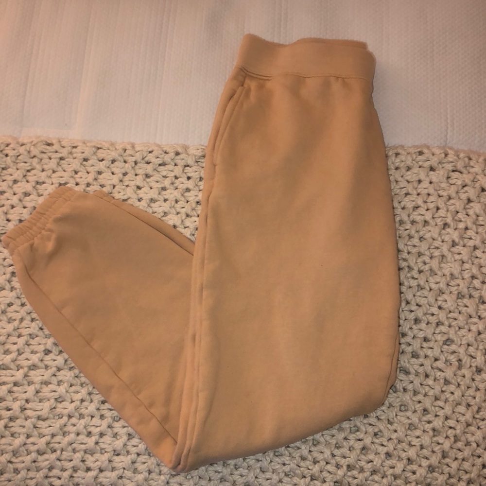 Girlfriend Collective classic jogger in color Canyon, size M
